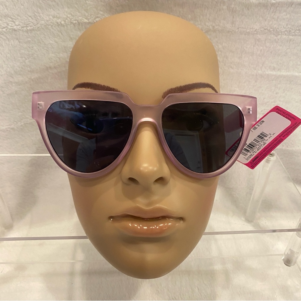 Betsey Johnson Fun Geometric Shaped Pink Frost Skulls Sunnies Sunglasses NWT